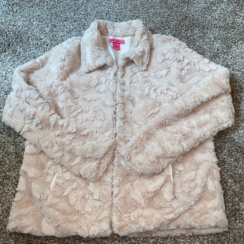 Fuzzy Cream Jacket